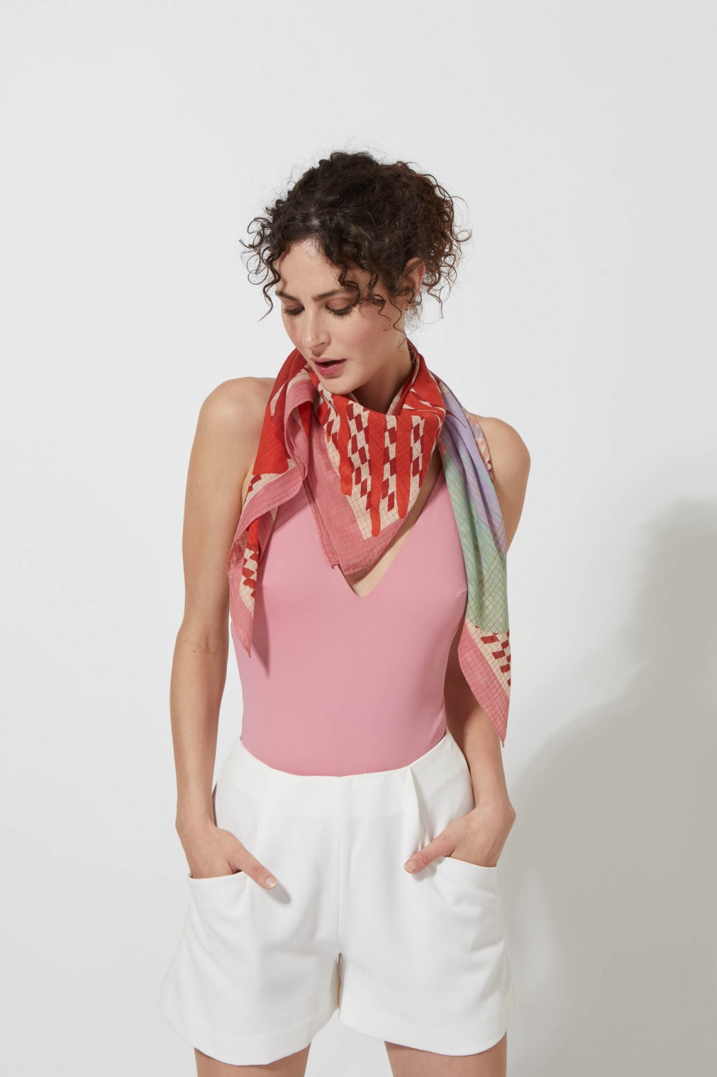 B - Foulard La Vague Grège 2x