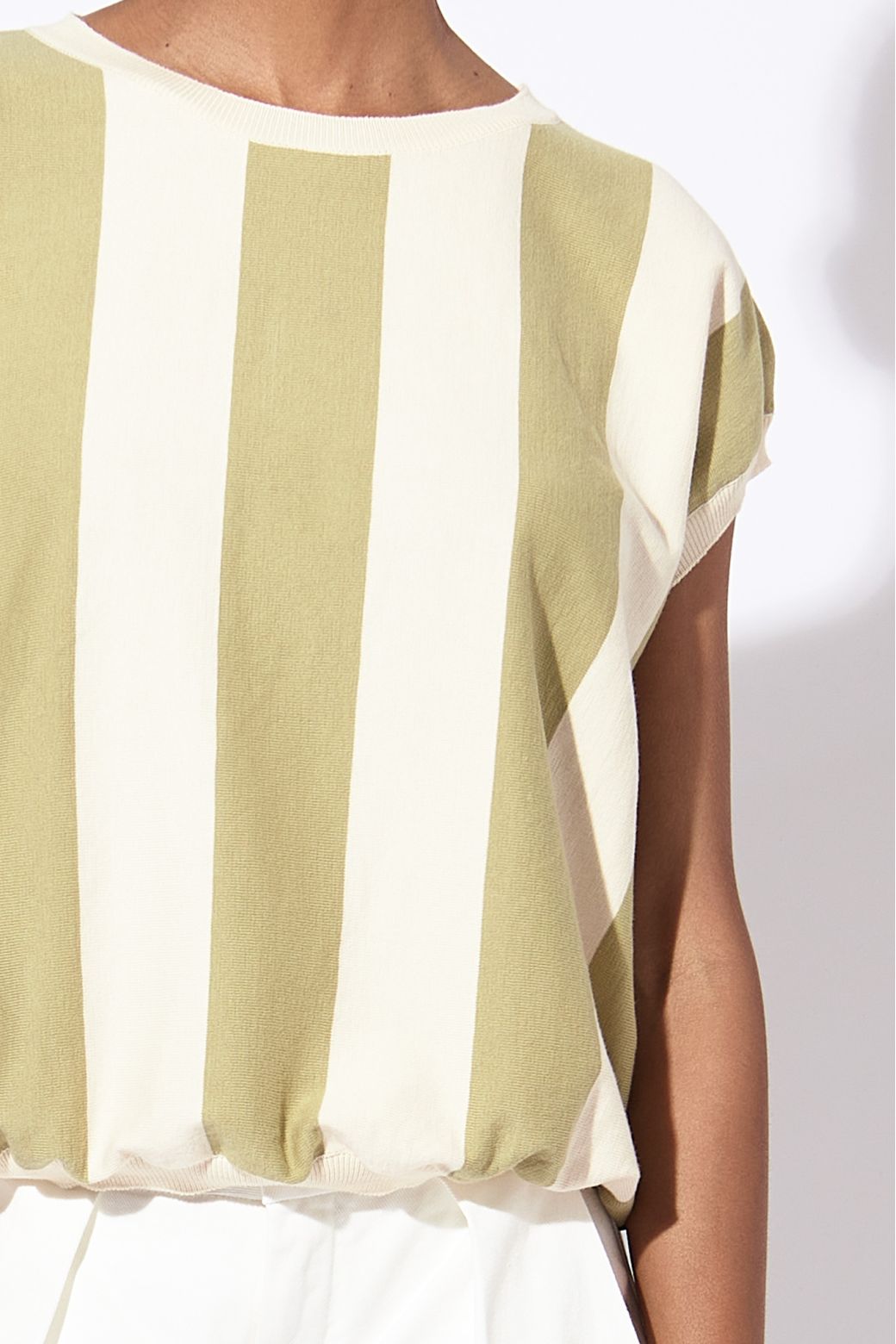 252 - TOP RIVIERA BUREN VERTLOT DE 2