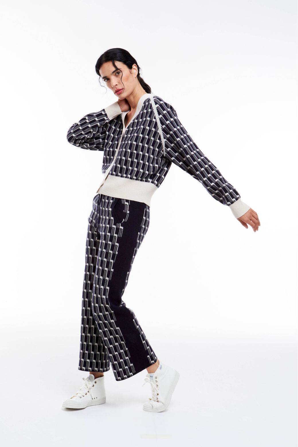 107 - PANTALON BRANDO NOCTURNE MARINE LOT DE 2