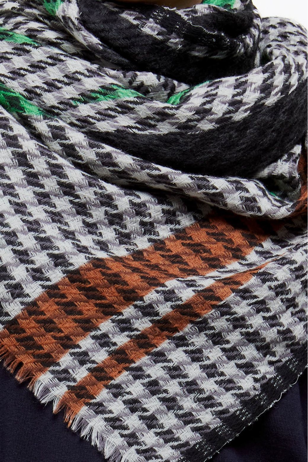 J - FOULARD DÉCOR NOIR LOT DE 2