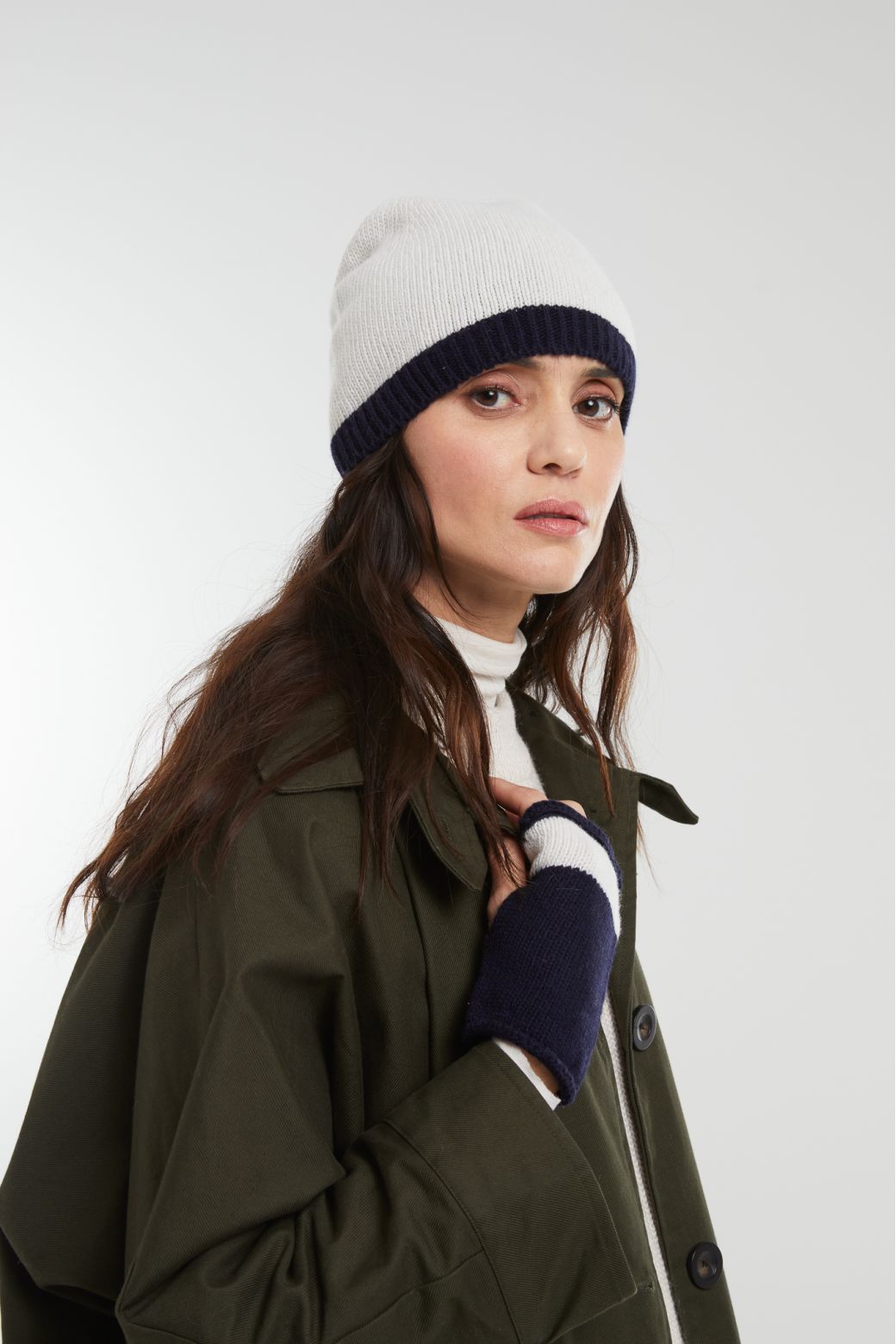 450 - BonnetLiv Ecru Lot De 2