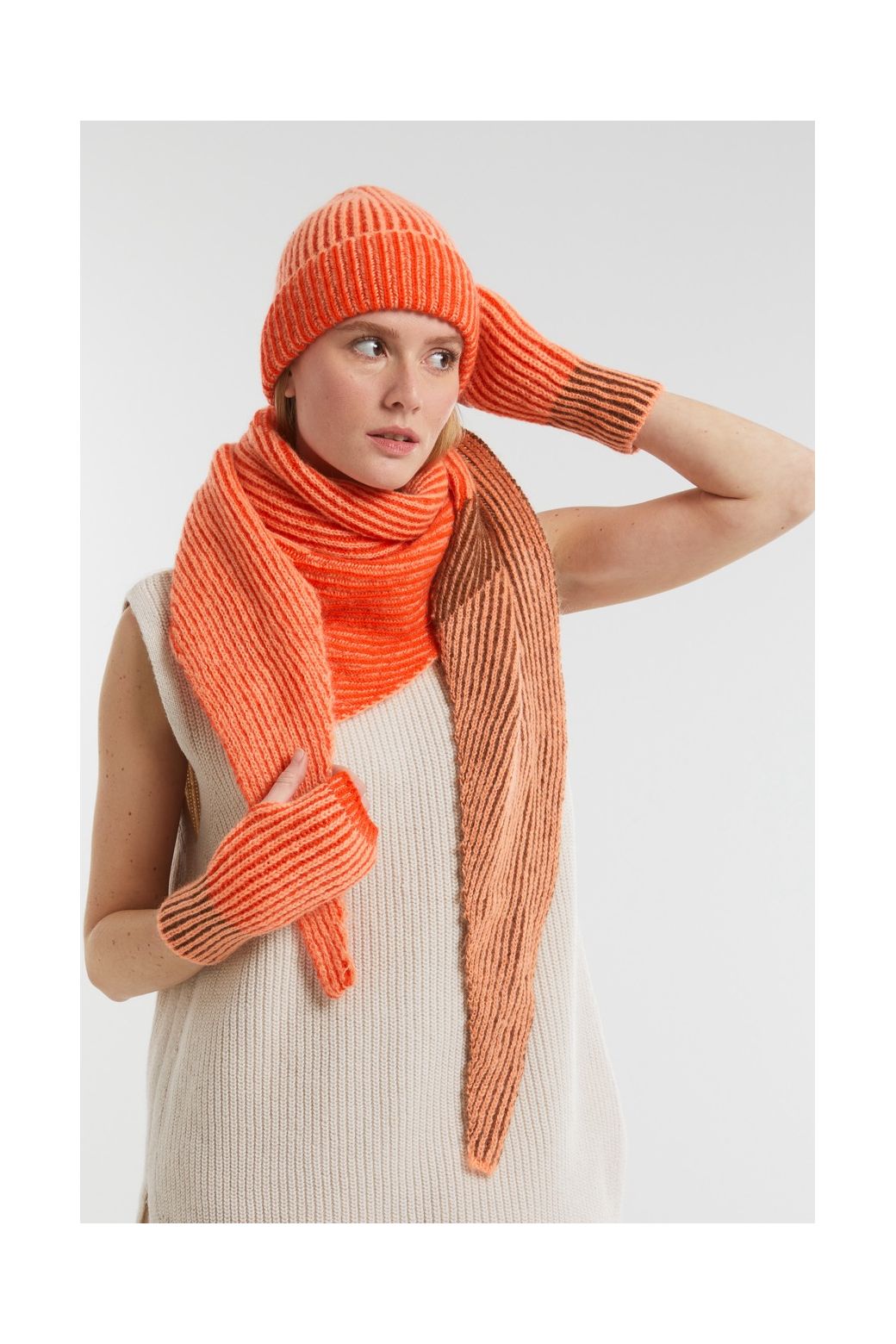 452 - BonnetAlfred Orange Lot De 2