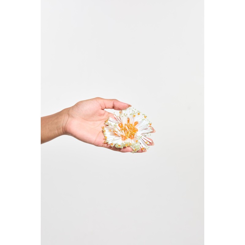 Anemone White Brooch Pack Of 2